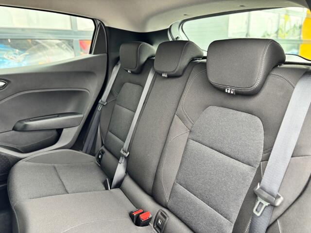 Renault CLIO 1.0 TCe 90 Equilibre Navi