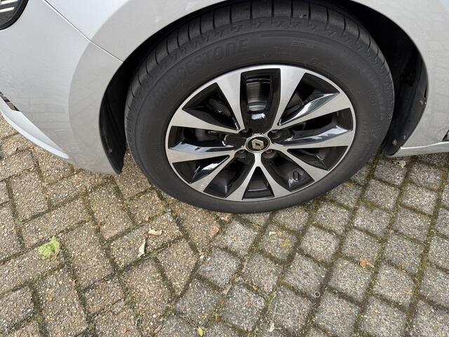 Renault CLIO 1.0 TCe Intens CAMERA TREKHAAK LICHTM.VELGEN PARK.SENSOREN CPV AIRCO ECC