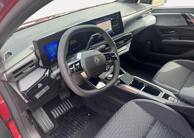 Renault CLIO 1.8 Hybrid 160 techno - pack première met verwarmbare en verstelbare stoelen