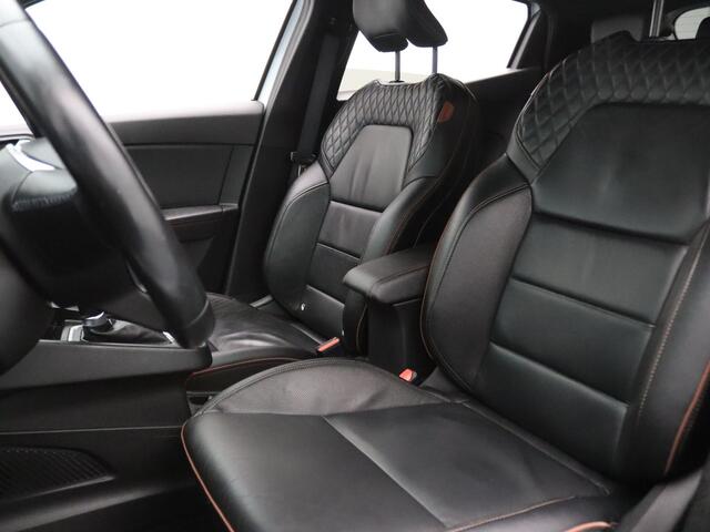 Renault CLIO E-Tech Hybrid Initiale Paris 140pk BOSE | 360° Camera | Parkeersens. v+a | Stoel-/stuurverw.