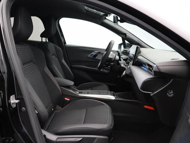 Renault CLIO Hybrid 160 techno | Vijf jaar garantie | Stoelverwarming | 18" lichtmetalen velgen | 360 graden camera |