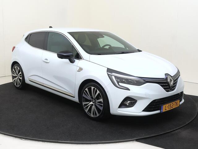 Renault CLIO 1.6 E-Tech Hybrid 140 Initiale Paris | Automaat | Parkeersensoren Voor + Achter | 360 Camera | Navigatie | Verwarmde Voorstoelen | Verwarmd Stuurwiel | Adaptieve Cruise Control
