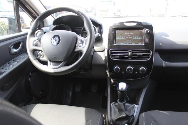 Renault CLIO Estate 0.9 TCe Limited, Navigatie, Trekhaak, Airco!