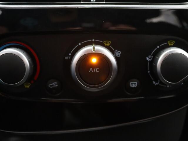 Renault CLIO TCe Limited 90pk Airco | Cruise | Navi | Parkeersens. achter