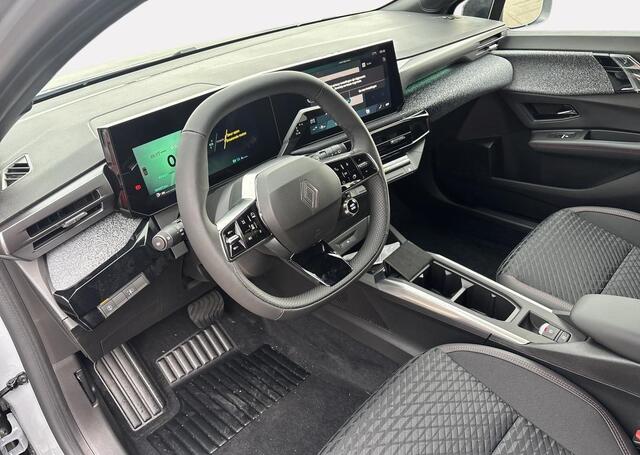 Renault CLIO 1.8 Hybrid 160 techno - pack première met verwarmbare en verstelbare stoelen