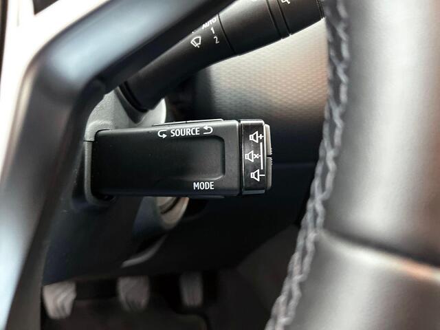 Renault CLIO 1.0 TCe 90 Equilibre Navigatie Apple Carplay/Android Auto Cruise Control Full LED Airco