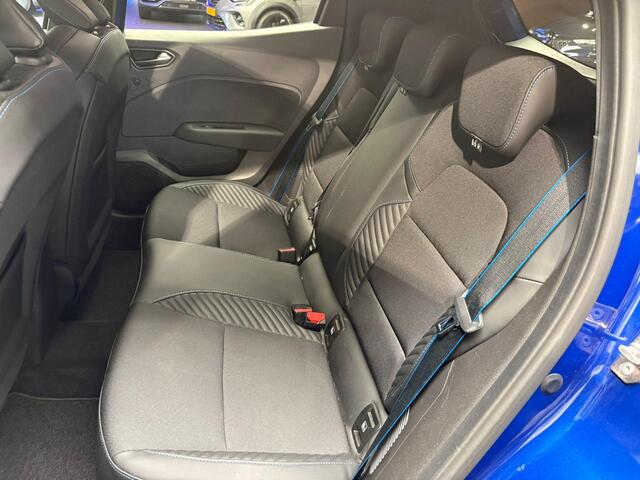 Renault CLIO 1.6 E-Tech Full Hybrid 145 esprit Alpine | Blind spot detectie | Camera | Bose Speakers |
