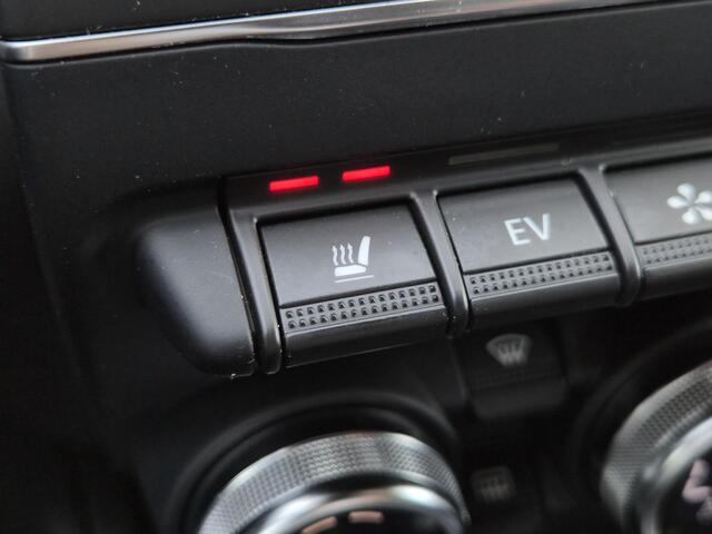Renault CLIO 1.6 E-Tech Full Hybrid 145 techno / Fabrieksgarantie tot 09-2027 / All season banden / Rondomzicht camera / Stuur- & Stoelverwarming / Navigatie / Cruise control / Apple Carplay Android Auto / Climate control / Keyless Enrty/Start /