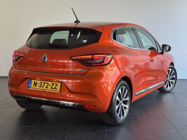 Renault CLIO 1.6 E-Tech Hybrid 140 Intens 360 CAMERA | STOEL-/STUURVERWARMING | CLIMATE CONTROL | CRUISE COTNROL |