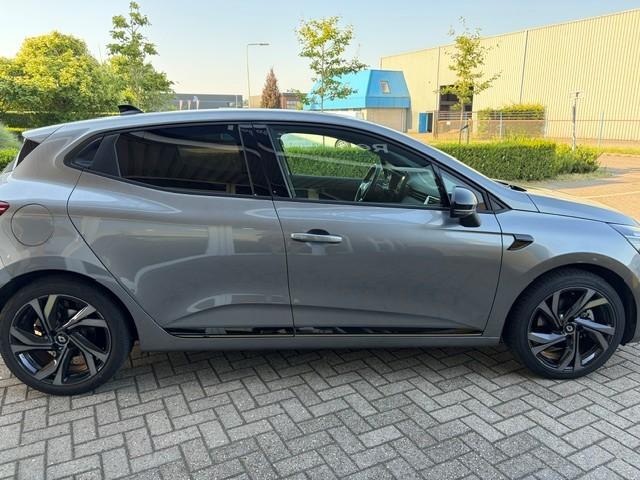 Renault CLIO 1.6 E-Tech Hybrid 145 E-Tech Engineered