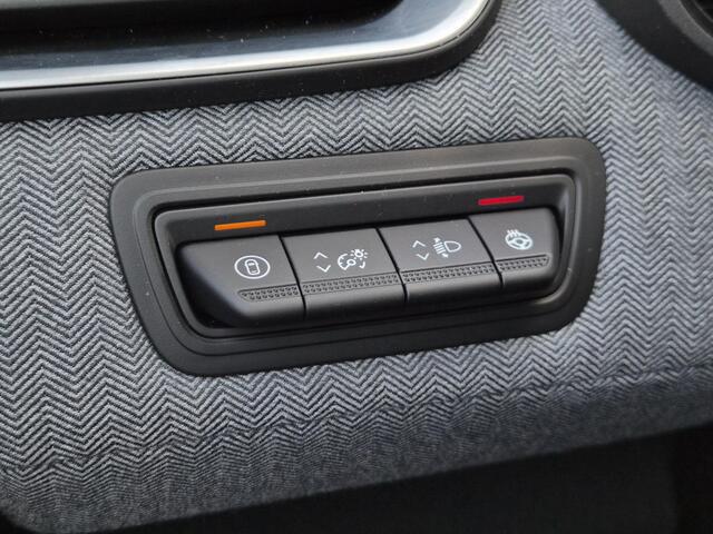Renault CLIO 1.6 E-Tech Full Hybrid 145 techno / Fabrieksgarantie tot 09-2027 / All season banden / Rondomzicht camera / Stuur- & Stoelverwarming / Cruise control / Keyless Entry/Start / Navigatie / Apple Carplay Android Auto / Parkeersensoren voor en achter /