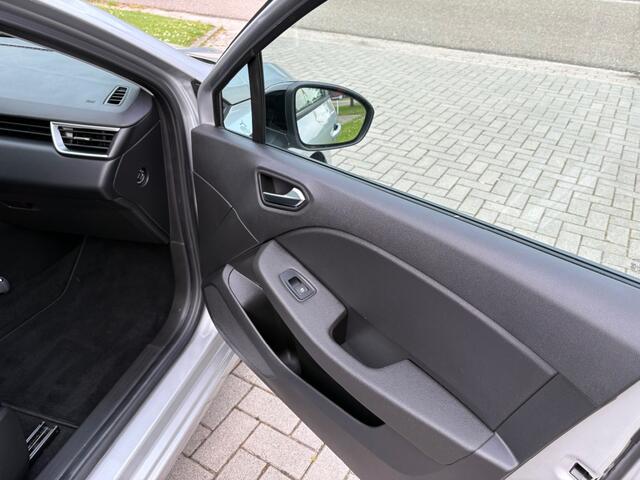 Renault CLIO 1.0 TCE 90 EVOLUTION