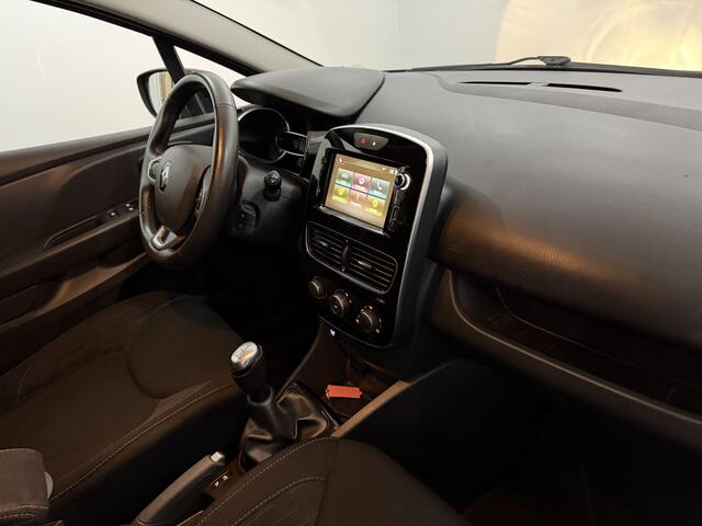 Renault CLIO Estate 0.9 TCe Limited Airco, Navi, Parkeersensoren, Keyless start, Cruise control, A start stop, Lichtmetalen velgen .