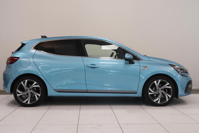 Renault CLIO 1.6 E-Tech Hybrid 140 R.S. Line | 360° Camera | Sportstoelen | 17"lichtmetaal | Stoelverwarming | Trekhaak |