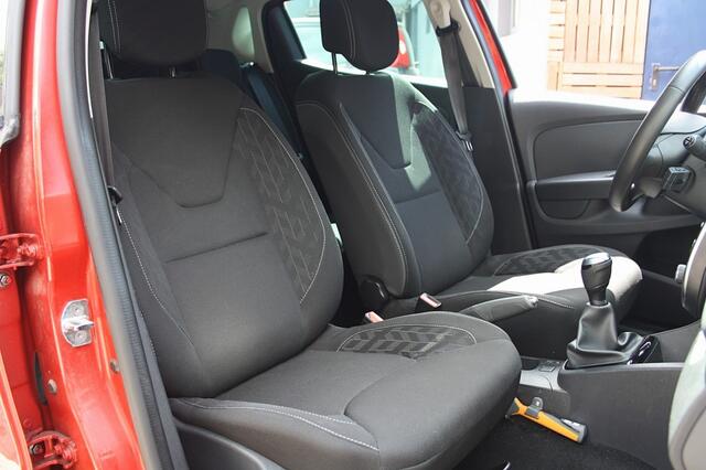 Renault CLIO 0.9 TCe Limited / NAP / Elekt spiegels / NAVI / PDC / CRUISE
