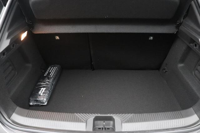 Renault CLIO 1.8 Hybrid 160 techno | DEMO |