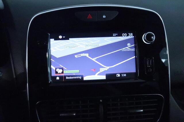 Renault CLIO Estate 0.9 TCe Limited | Airco | Parkeersensor | Cruise control | Navigatie |