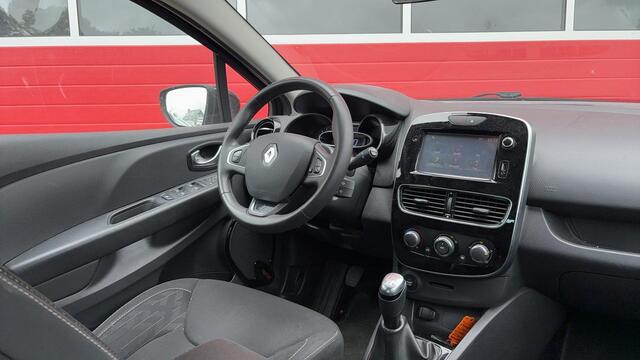 Renault CLIO 0.9 TCe Limited NAVI / AIRCO / PDC / BLUETOOTH / CRUISE / NL-AUTO