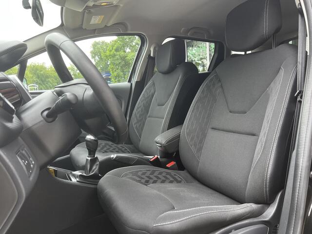 Renault CLIO Estate 0.9 TCe Limited | Cruise Control | 100% dealer onderhouden