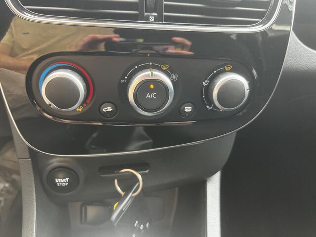 Renault CLIO Estate 0.9 TCe Limited | Cruise Control | 100% dealer onderhouden
