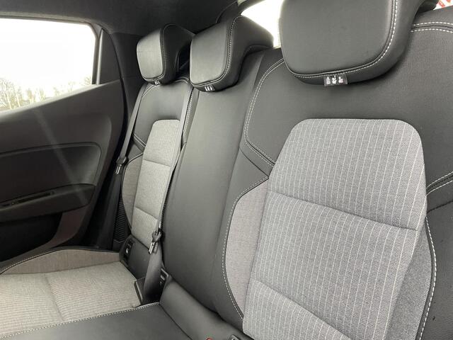 Renault CLIO 1.6 E-Tech Full Hybrid 145 techno 360 CAMERA | BLIND SPOT | STOEL EN STUUR VERWARM. | ADAPT CRUISE |