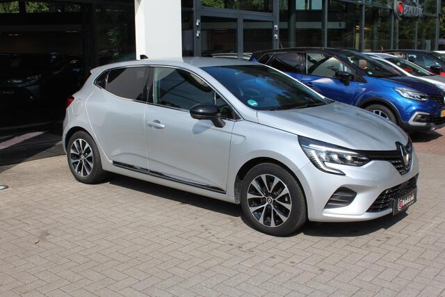 Renault CLIO 1.6 E-Tech Full Hybrid 145 techno