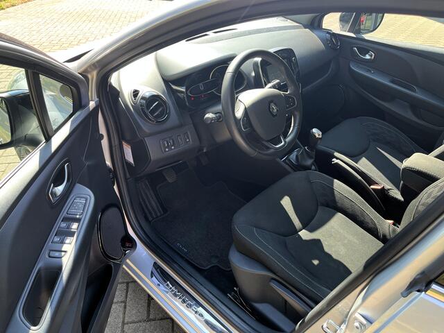 Renault CLIO 0.9 TCe Limited | AIRCO | BT | CRUISE | KEYLESS | NAVI | PDC ACHTER | TREKHAAK
