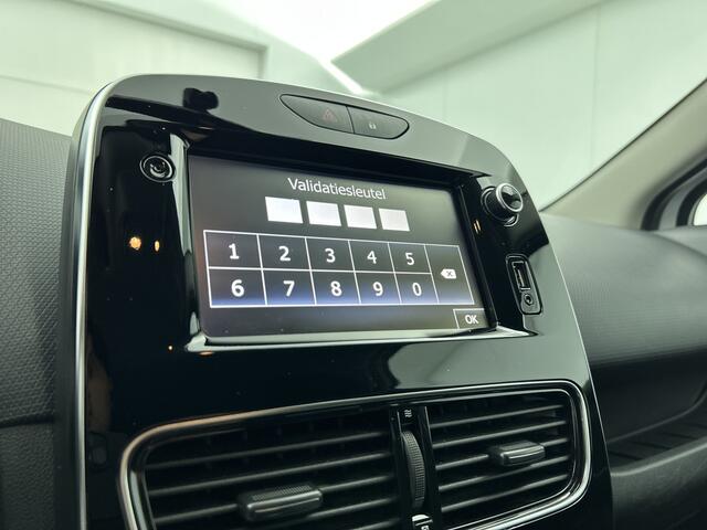 Renault CLIO Estate 0.9 TCe Limited 90PK / Pdc. / Airco / Navigatie / Radio multimedia / Apk 06-2028