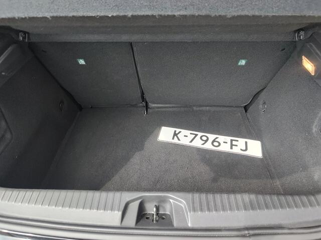 Renault CLIO 1.0 TCe INTENS AUTOMAAT Trekhaak | Cruise | Camera | Keyless