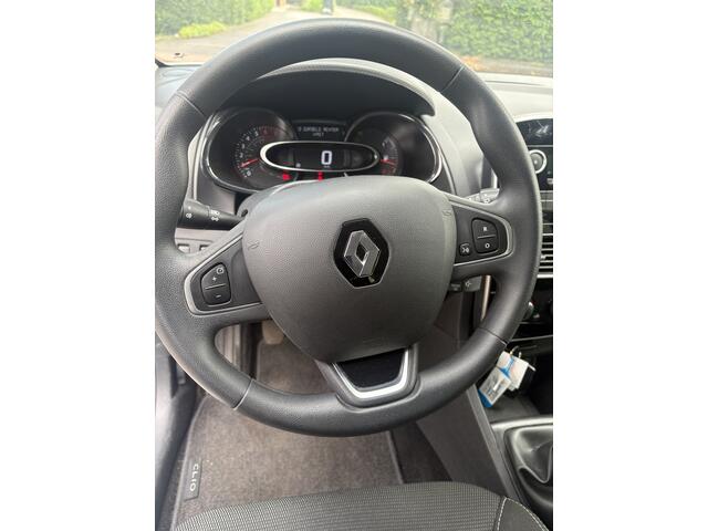 Renault CLIO Estate 0.9 TCe Life Hele nette en complete Clio met weinig km