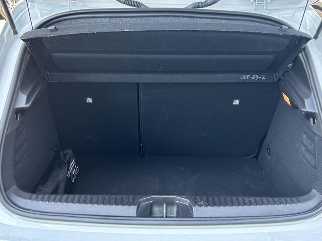 Renault CLIO 1.6 E-Tech Full Hybrid 145 techno | Navigatie | Camera | Apple/Android Carplay | Climate Control |