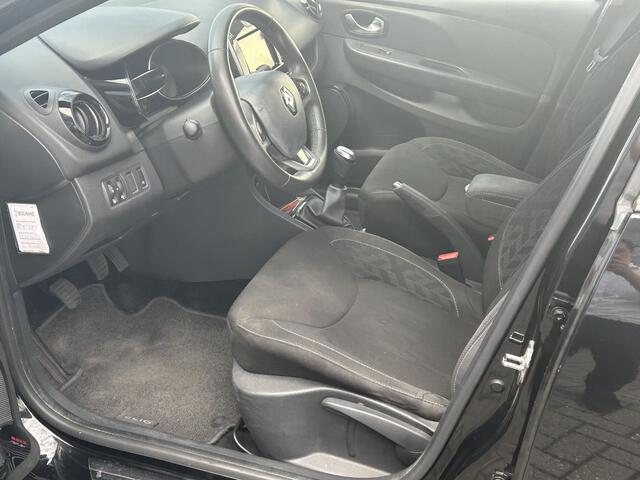 Renault CLIO Estate 0.9 TCe Limited | Navigatie | Parkeersensoren Achter | Cruise Control | Volledig Dealeronderhouden |