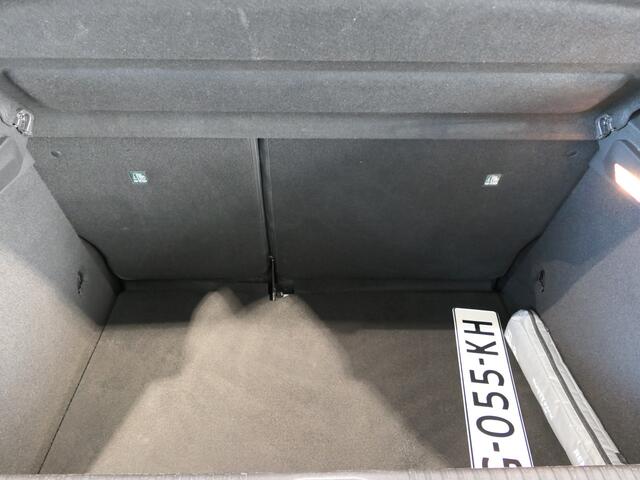 Renault CLIO 1.3 TCe Intens - Trekhaak - Allseasons - Camera - Sensor V+A