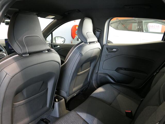 Renault CLIO 1.3 TCe Intens - Trekhaak - Allseasons - Camera - Sensor V+A