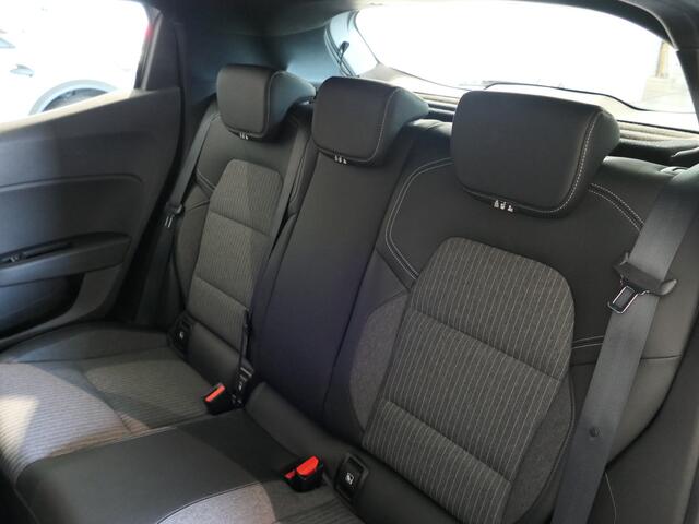 Renault CLIO 1.3 TCe Intens - Trekhaak - Allseasons - Camera - Sensor V+A