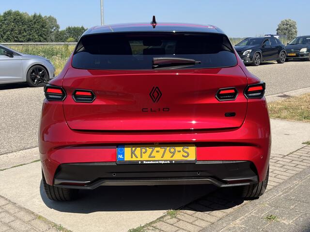 Renault CLIO 1.8 Hybrid 160PK esprit Alpine / Harman / Stoelverw.+ Stuurverw. / Full opt.