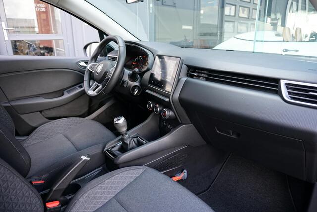 Renault CLIO 1.0 TCe Zen + CARPLAY / PDC / NAVIGATIE