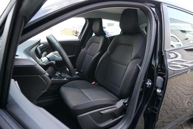 Renault CLIO 1.0 TCe Zen + CARPLAY / PDC / NAVIGATIE