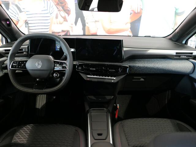 Renault CLIO 1.8 Hybrid 160 techno *Vraag naar beschikbaarheid* - 18" LMV - Parkeerassistent - 360 camera - Allseasons