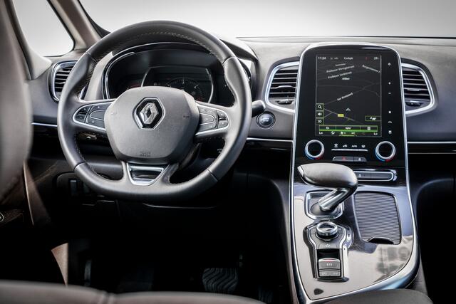 Renault ESPACE 1.6 dCi Aut. Initiale Paris 7pers. I Panoramadak I Org. Trekhaak I LED I 19 inch. LMV