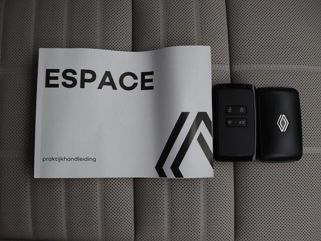 Renault ESPACE E-Tech full hybrid 200 iconic 5p. | Panoramisch vast glazen dak | Active driver assist | 5 persoons | Harman Kardon |