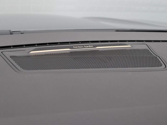Renault ESPACE E-Tech full hybrid 200 iconic 5p. | Panoramisch vast glazen dak | Active driver assist | 5 persoons | Harman Kardon |