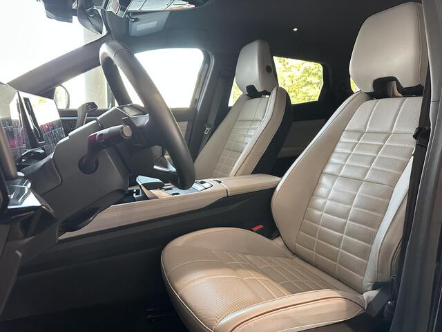 Renault ESPACE E-Tech full hybrid 200 iconic 7p. HARMAN KADON AUDIO | ADAPTIEVE CRUISE CONTROL | LEDEREN BEKLEDING | COMPLETE AUTO!