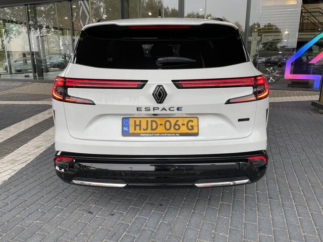 Renault ESPACE E-Tech full hybrid 200 esprit Alpine 7p.