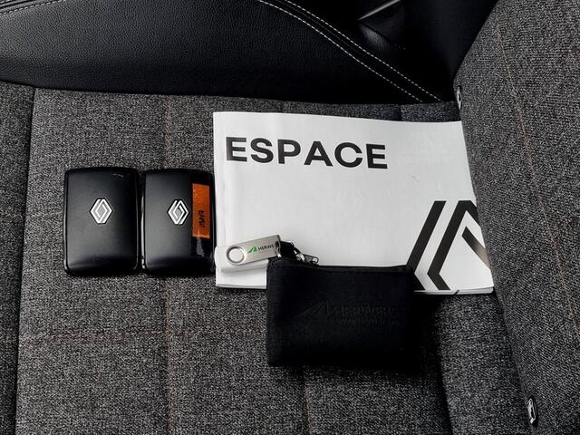 Renault ESPACE E-Tech Full Hybrid 200 techno 7pers. Autom. / 7 Persoons / Rondomzicht Camera / Elektrische Achterklep / Cruise Control Adaptief