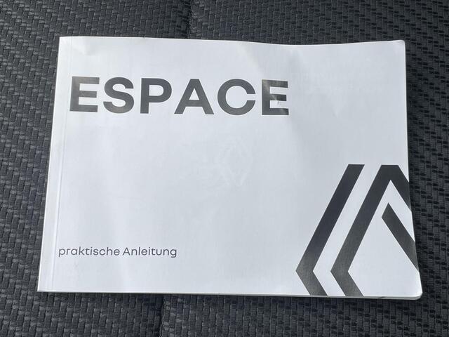 Renault ESPACE E-Tech full hybrid 200 esprit Alpine 7p. / Head-up display / 360° camera / stoelverwarming / adaptieve cruise control / keyless entry / elektrisch verstelbare stoelen / elektrische achterklep / draadloze oplader / LED koplampen / 20" velgen