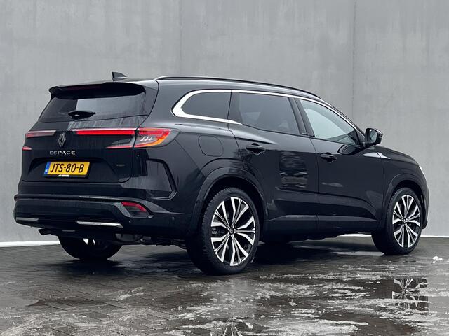 Renault ESPACE E-Tech full hybrid 200 iconic 7p. / Fabrieksgarantie 04-2027 / 7 persoons / 1.500 kg trekgewicht / Panorama dak / Leder / Elektrische stoelen / Massagefunctie / Elektrische klep / Harman Kardon Audio / Navi / Camera 360° / 20" LM wielen All Season banden 