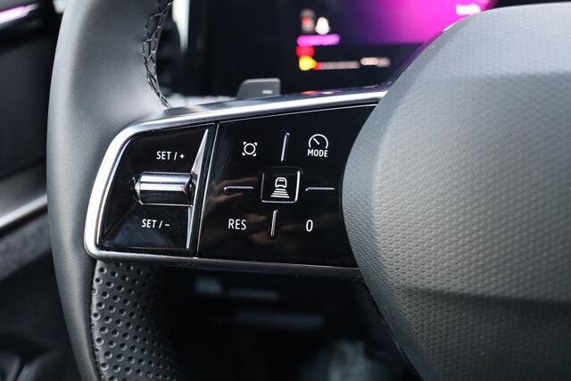 Renault ESPACE E-Tech full hybrid 200 techno 7p. HEV | Adap. Cruise | Stoel-/Stuurverwarming | Camera | Elek. Stoel