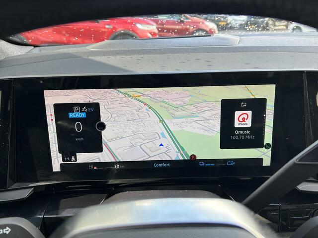 Renault ESPACE E-Tech full hybrid 200 iconic 7p. (Hoge Instap) | Navigatie | Camera | Head-Up Display | Panoramadak |