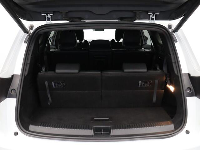 Renault ESPACE E-Tech full hybrid 200 techno 7p. | LED | Elektr.achterklep | Adaptive cruise | Climate control | Stuurverwarming |